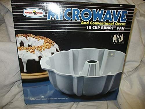 Vintage Nordicware Microwave and Conventional Ovens 12 Cup Bundt Pan 