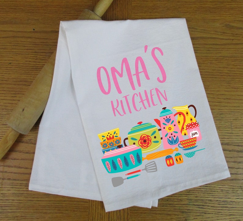 Oma's Flour Sack Towel, Oma's Kitchen, Oma Tea Towel, Gift for Oma, Gift for Dutch Grandmother, Gift for German Grandmother, Dutch Tea Towel image 2