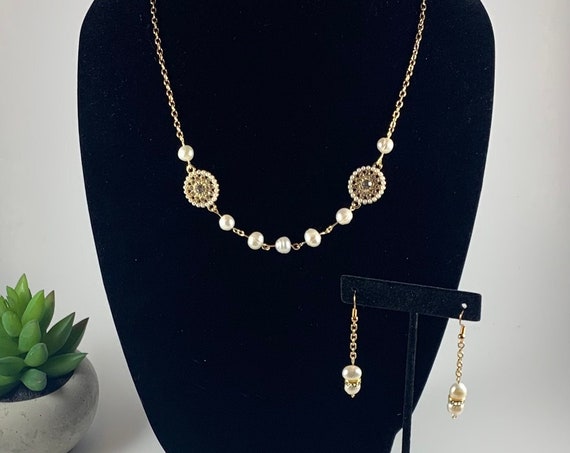 Handmade Rhinestone and Fresh Water Pearl Chain Bead Link Necklace Set/Pearl and Gold Chain Bead Links Necklace Set/Handcrafted Bead Jewelry