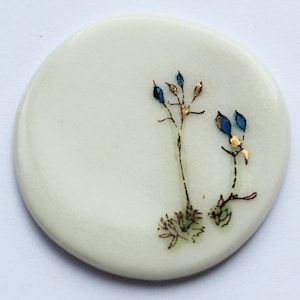 Porcelain brooch with flower motif image 1