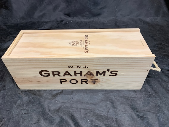 Grahams Port wood box with rope handle