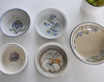 Bols décoratifs en poterie florale