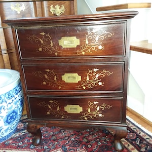 Asian Inspired Small Gold Trimmed Chest,Small Asian Chest,Oriental Night Stand,End Table Chest,vintage furniture