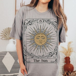 The Sun Custom Retro Tarot Card TShirt, Witchy Oversized Comfort Colors Shirt, Ad Meliora Tarot, Mystical Celestial Shirt, Cute Sunshine Tee