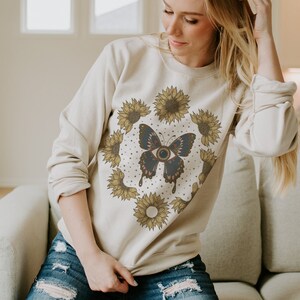 Mystical Butterfly Crewneck Sweatshirt, Sunflower Moon Phase Pullover Sweater, Witchy Aesthetic Sweatshirt Women, Oversized Sweatshirt