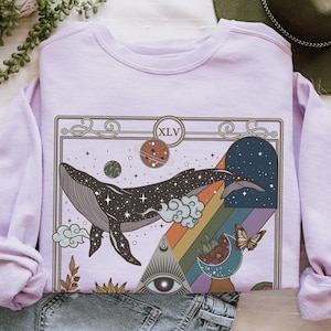 Sweat-shirt couleurs confort carte de tarot de rêve, chemise sorcière trippy rétro, pull soleil et lune spirituels, haut bohème indé mignon