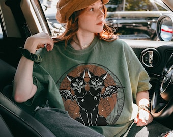 Spooky Black Cat Comfort Colors T-Shirt: Art Nouveau Witchy Design