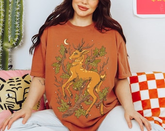 Forestcore Deer Comfort Colors T-shirt: Vintage Nature Graphic Tee