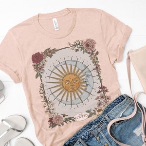 Camiseta de sol y luna, estética de cabaña, camiseta de amantes de las cartas del tarot, camiseta boho, camiseta botánica, camiseta de luna creciente, camiseta de bruja pagana
