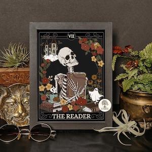 Der Leser Kundenspezifische Tarotkarten Poster, Personalisierte Bücherwurm Kunstdruck, Mystische Buchclub Wanddekoration, Buchliebhaber Tarot Druck, Whimsigoth Druck