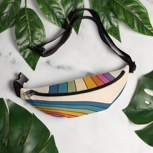 Rainbow Retro Custom Hip Bag, Vintage Aesthetic 70&#39;s Fanny Pack Festival Bag, Trendy Hip Purse for Women, Rainbow Hip Belt Bag, Sling Bag