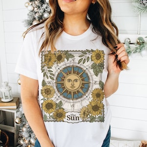 Sun Tarot Card T-Shirt Women, Cottagecore Clothing, Tarot Card Shirt, Oversized Shirt, Sunflower Shirt, Cottagecore Aesthetic, Witchy Shirt