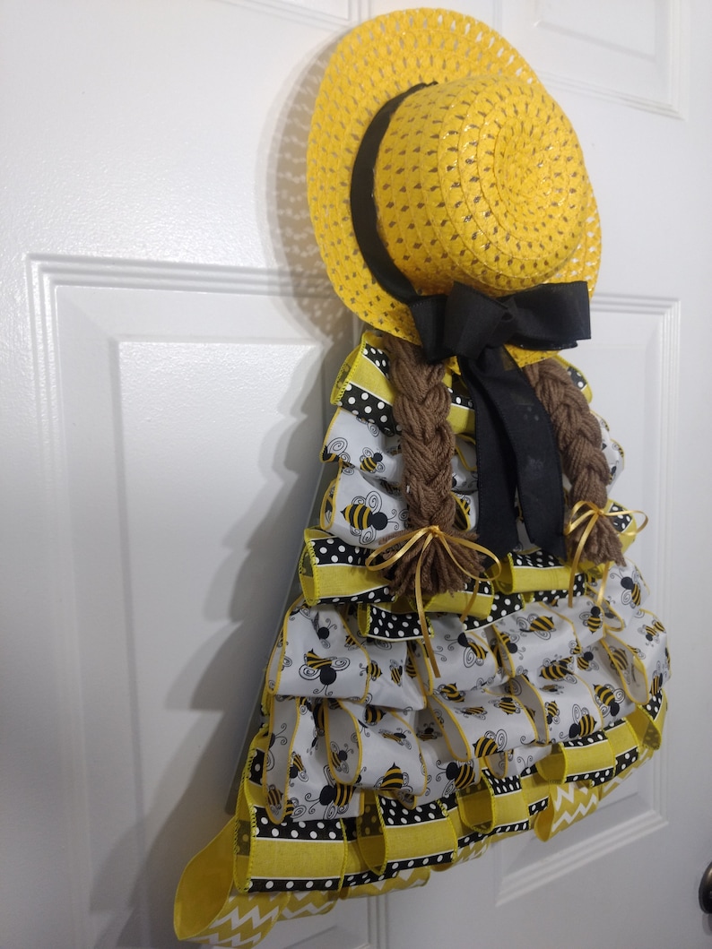 Country Girl Wreath / Wall Door Hanger with Bee Ribbon for | Etsy