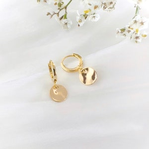 Mini Disc Earrings, Disc Dangle,  Tiny Gold Coin Earrings, Small Disc Hoop Earrings, Disc Charm Huggies, Everyday Minimalist Jewelry, Simple