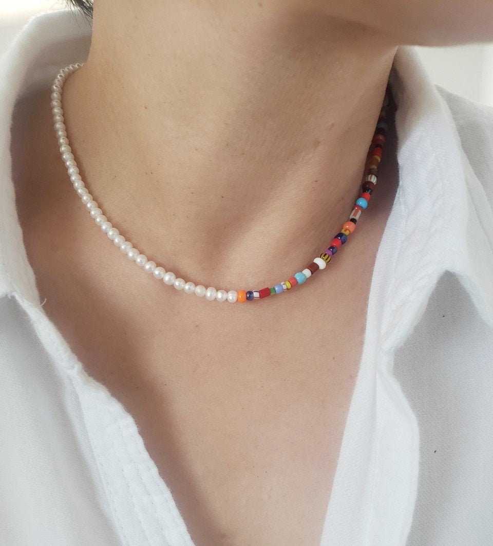 Multicolor Beaded Choker. Mixed Pearl 