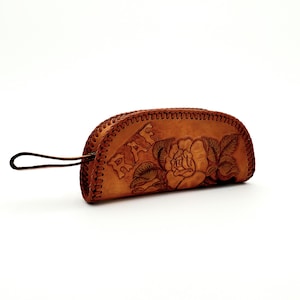 Vintage 50&#39;s-60&#39;s Tooled Leather Wristlet Clutch Coin Purse