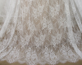 Floral Chantilly Lace Fabric: Off-White Scalloped Eyelash Lace (3 Meters)