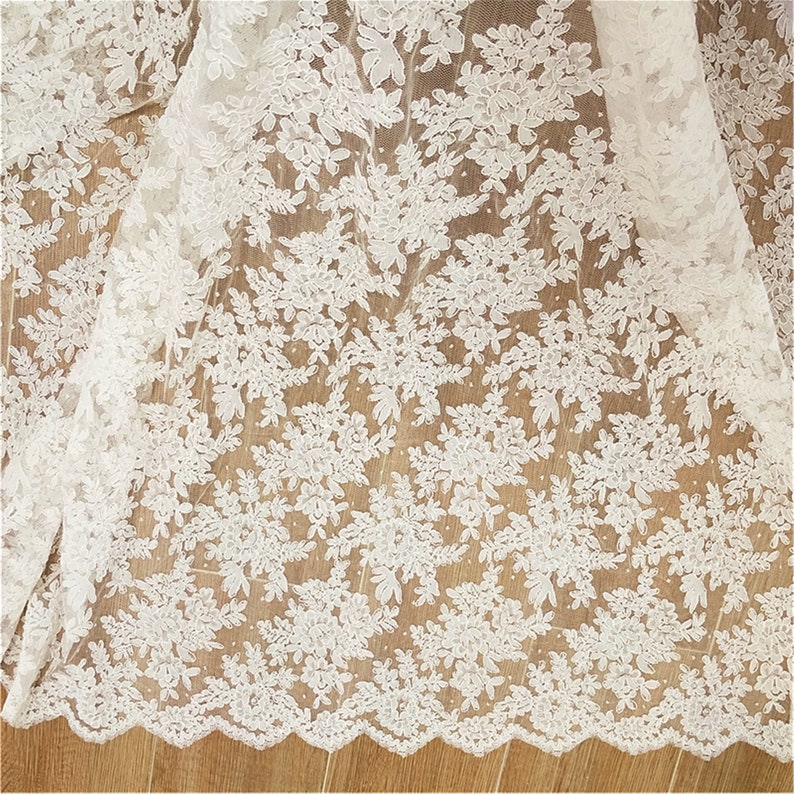 Elegant Corded Lace Fabric Beautiful Floral Wedding Dress Fabric Soft Bridal Lace Fabric By The Yard