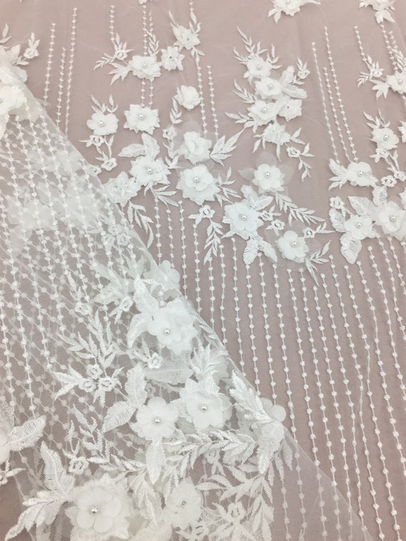 2019 Newest Bridal Lace Fabric Hand Embroidered Flower 3D Pearls Lace Fabric Veil Mesh Lace Fabric For Wedding Dress By The Yard