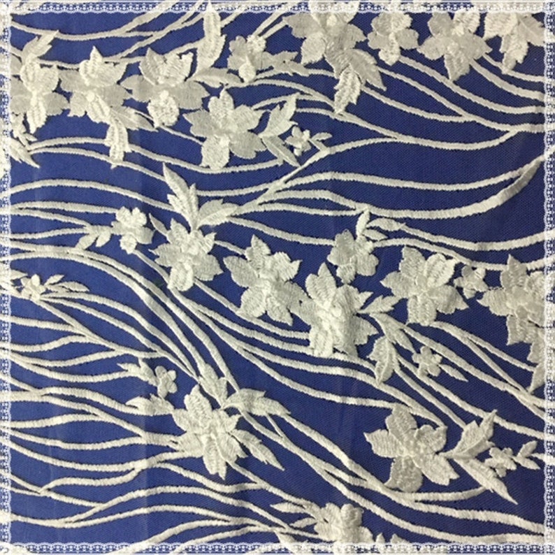 Exquisite Floral Embroidery Lace Fabric 3D Flower Lace Fabric Wedding Dress Fabric By The Yard 3D Guipure Bridal Lace Fabric