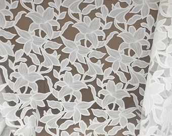 Blommigt broderat spetstyg, Off White Tyll, Brudklänningsslöja Spets