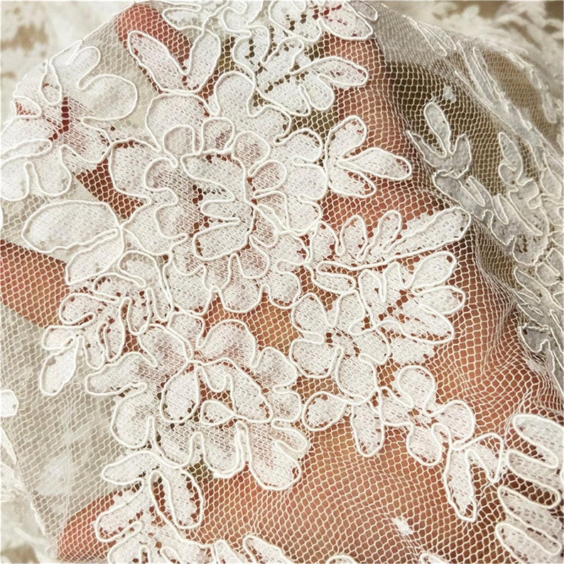 Elegant Corded Lace Fabric Beautiful Floral Wedding Dress Fabric Soft Bridal Lace Fabric By The Yard