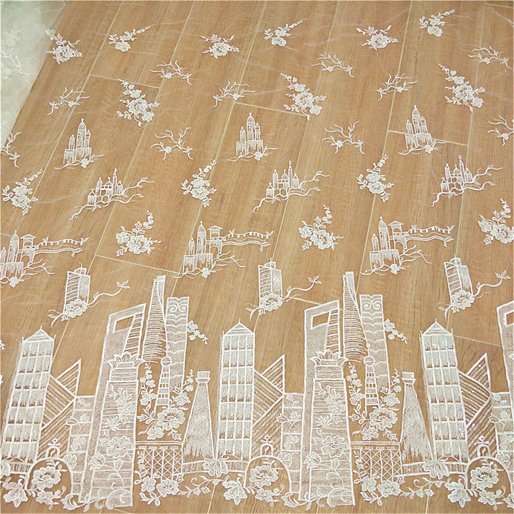 Unique Embroidered Apparel Lace Fabric for Dresses