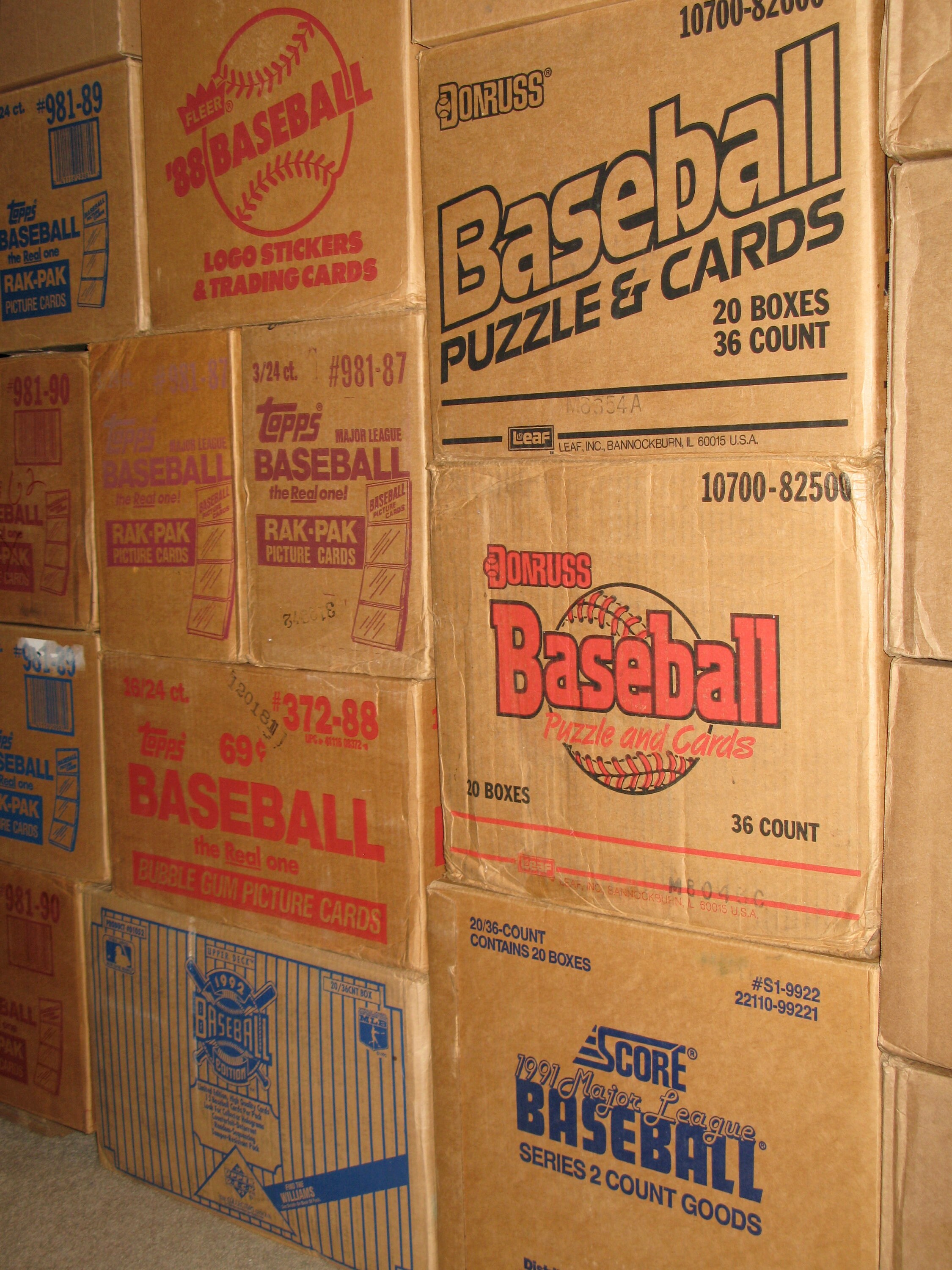 VINTAGE Baseball Cards100 Cards in Packs Lotmlbgiftpackcard