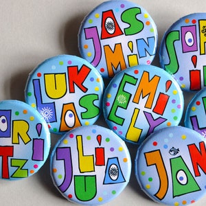 Button desired name colorful personalized, guest gift for children's birthday, pin colorful, personal