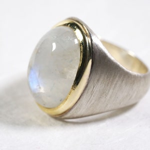 Rainbowmoonstone Ring image 1