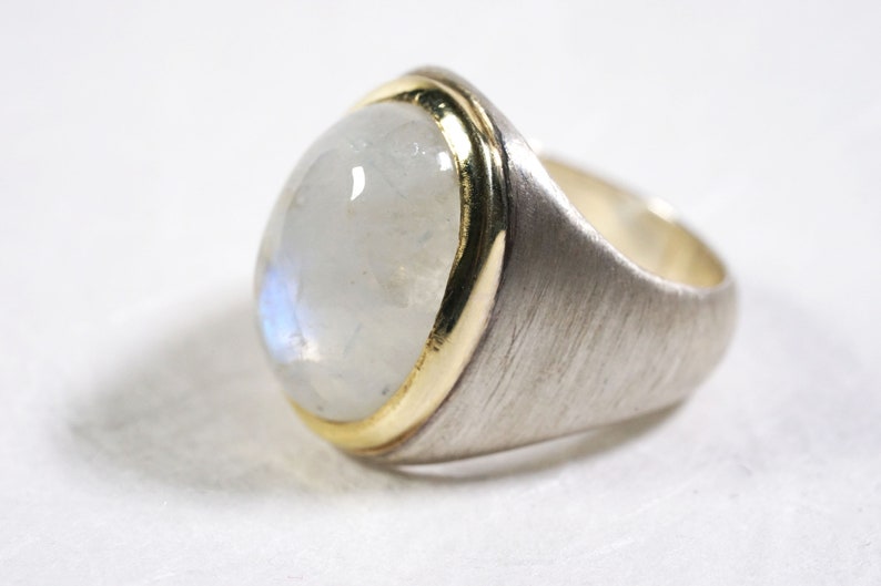 Rainbowmoonstone Ring image 1