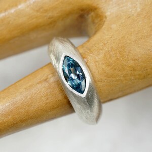 topaz ring image 3