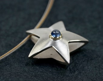 Pendentif étoile en argent saphir. J'aime toujours ça ! Un cadeau idéal !