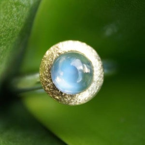 Moonstone ring, fine. silver 925, gold 999, image 2