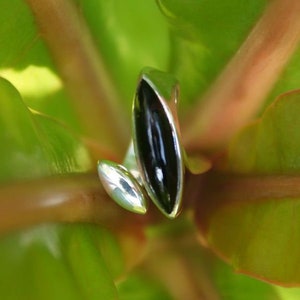 Onyx ring, black, striking shape, silver 925, image 1