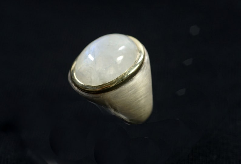 Rainbowmoonstone Ring image 5