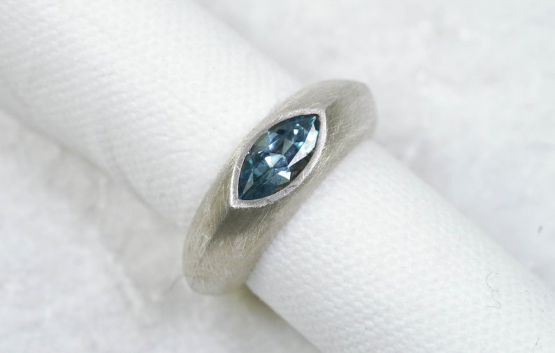 topaz ring image 1