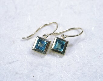 Boucles d'oreilles simples en topaze en argent