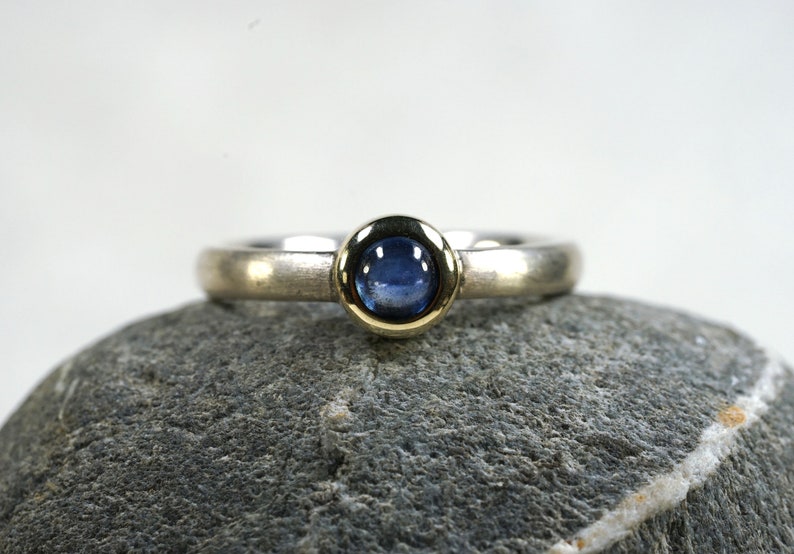 Sapphire Ring Safir round 17 1/4 DE