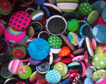 Button mix, colored, 12mm