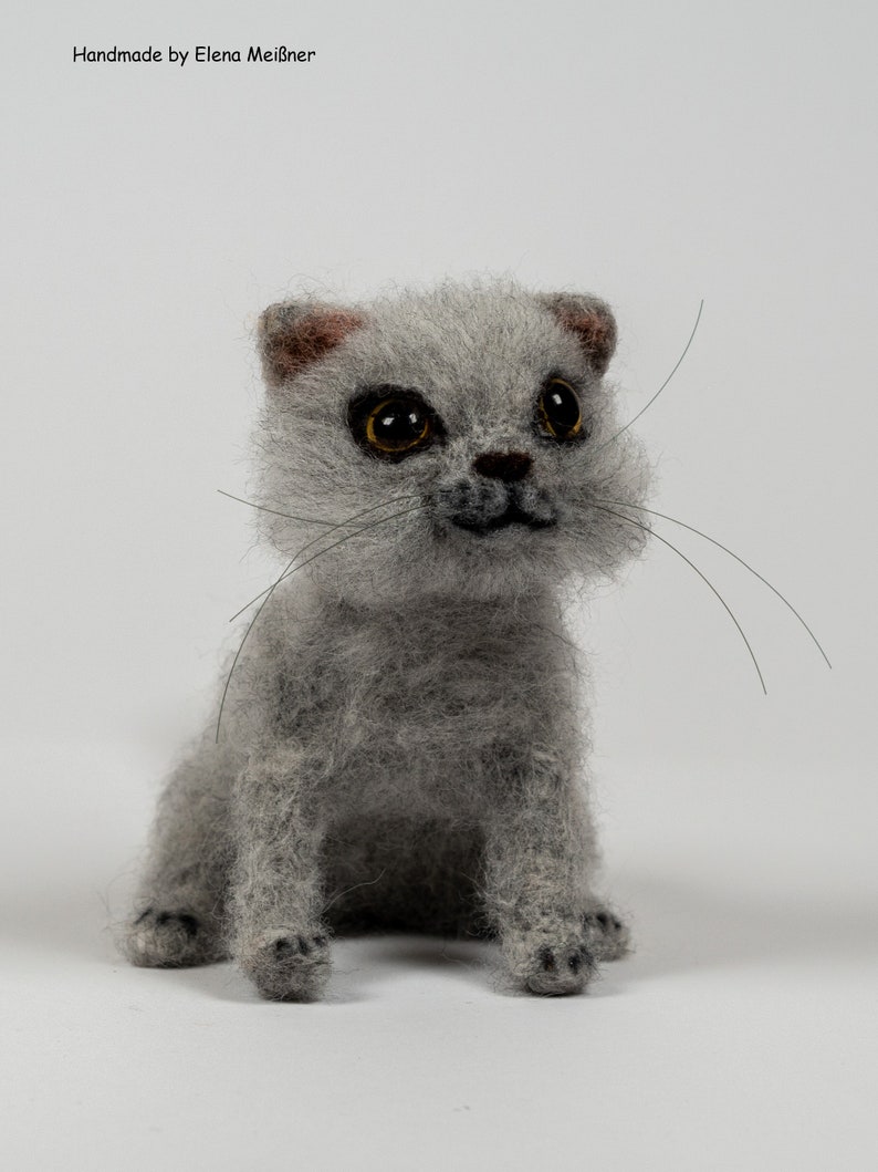 The special gift Favorite animal Felted cat Miniature domestic animal Little cat in miniature Felting Gift idea