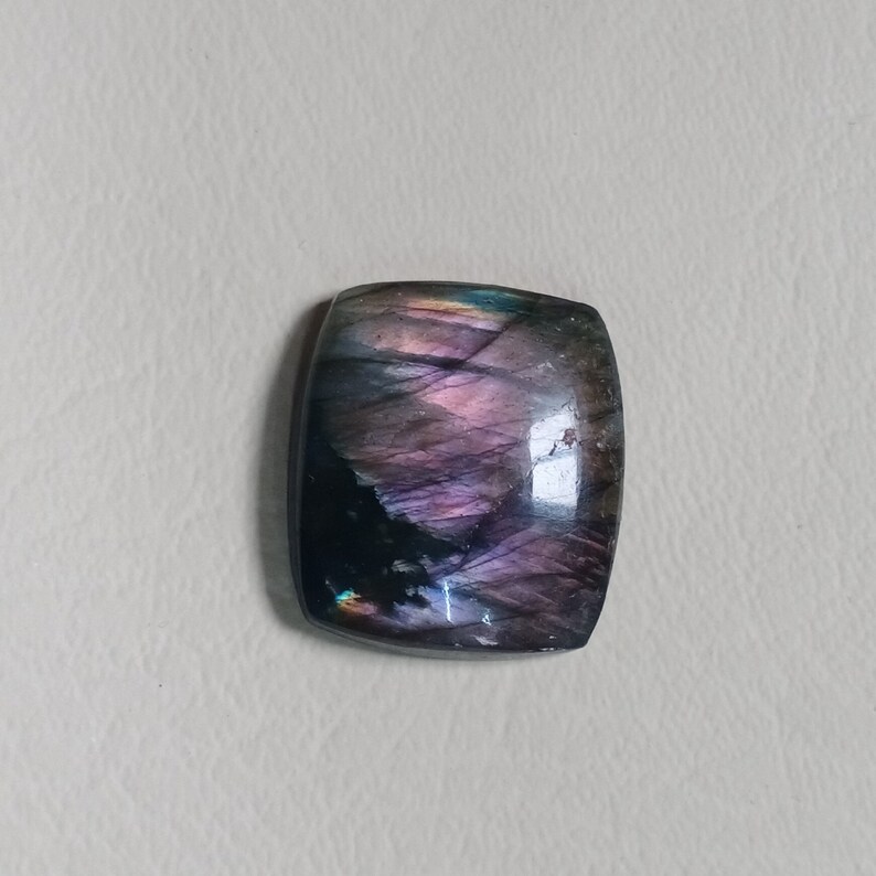 31 Carat Fantastic Purple Fire Labradorite Cabochon,Natural Labradorite Gemstone,Loose Gemstone Size 29x22x6 mm.