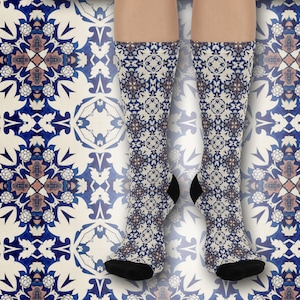 Delft Blue Socks #5 | Pattern Socks in traditional Delft Style | Crew Length | One size from women size 5 up to men&#39;s size 12