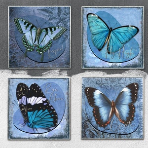Könnte beinhalten: Vier quadratische blaue und weiße Fliesen mit jeweils einem blauen Schmetterling. Die Schmetterlinge sind unterschiedlich gestaltet und jede Fliese hat ein anderes inspirierendes Zitat. Die Zitate lauten "Inspire", "Fly High", "Rise Above" und "Create".