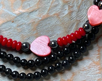 Heart Beaded Bracelets. Valentine Bracelets. Red and Black beads. Set of 3.