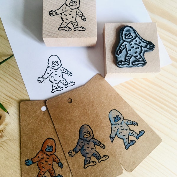 Rubber stamp yeti bigfoot sasquatch monster wooden mounted paper craft gift self-made design stempel