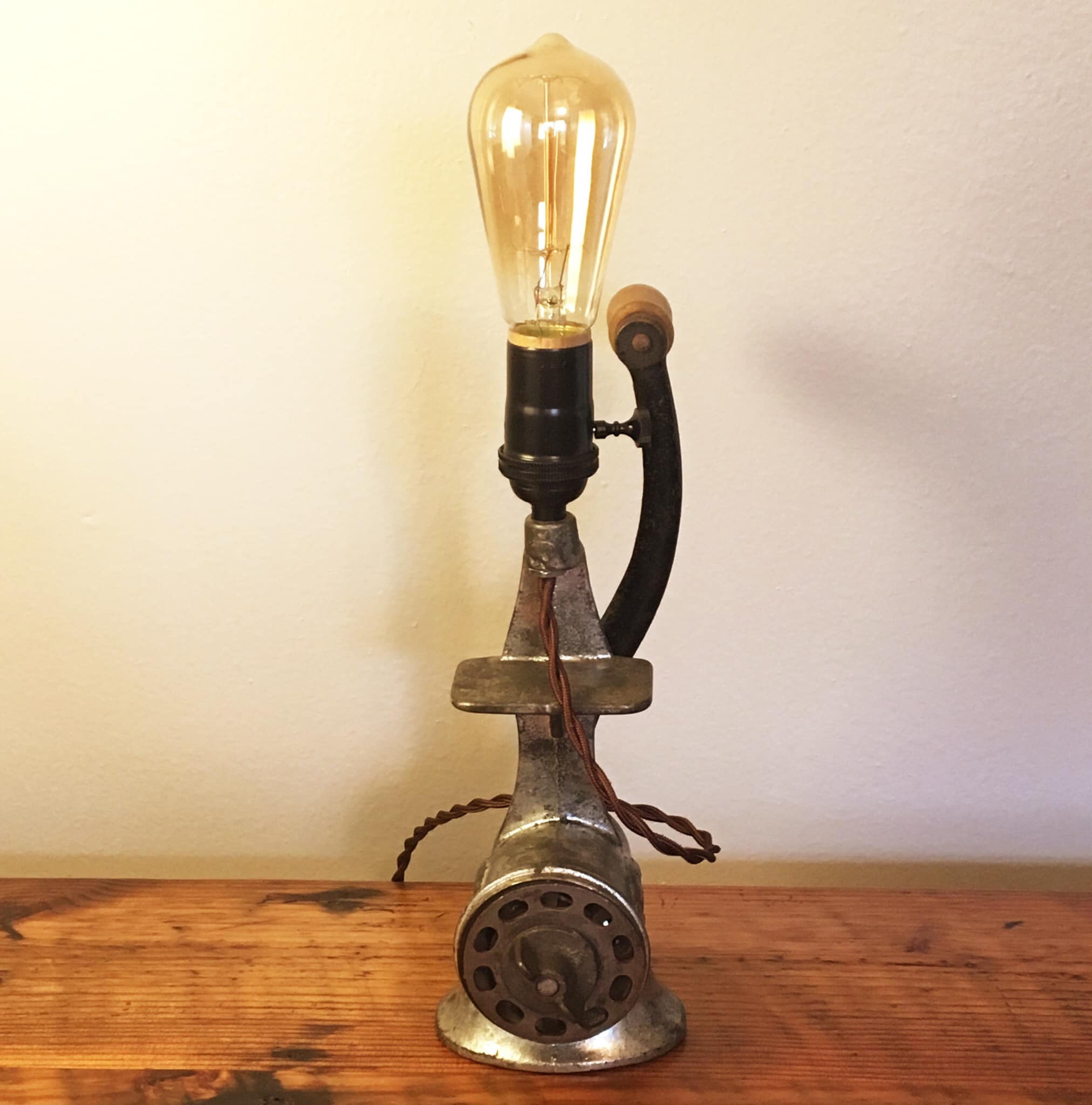 Upcycled Vintage Meat Grinder Lamp Etsy.de