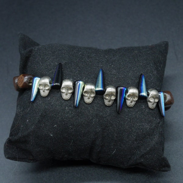 Bracelet tête de mort et spikes pour homme