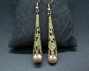 Longues boucles d'oreilles pendantes bronze, bijoux gothique renaissance