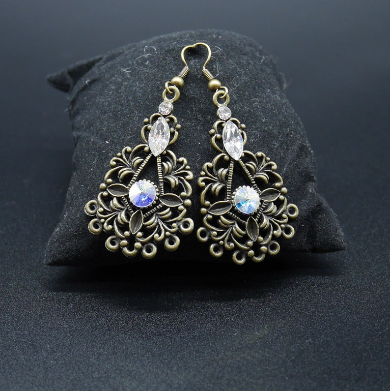 Bronze gothic earrings with crystal of swarovski 画像 3